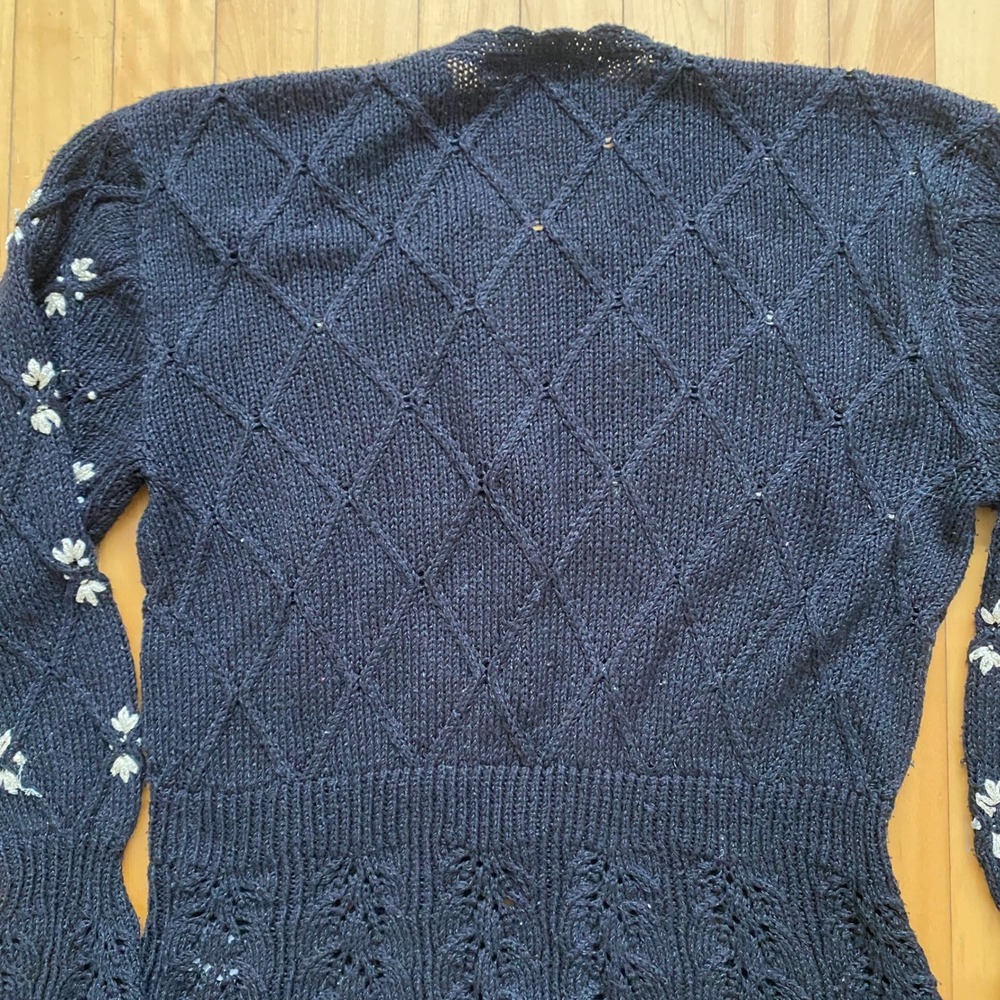 Magnolia Vintage Black Embroidered Beaded Peplum Cardigan Sweater Pearl Button L - Picture 11 of 12